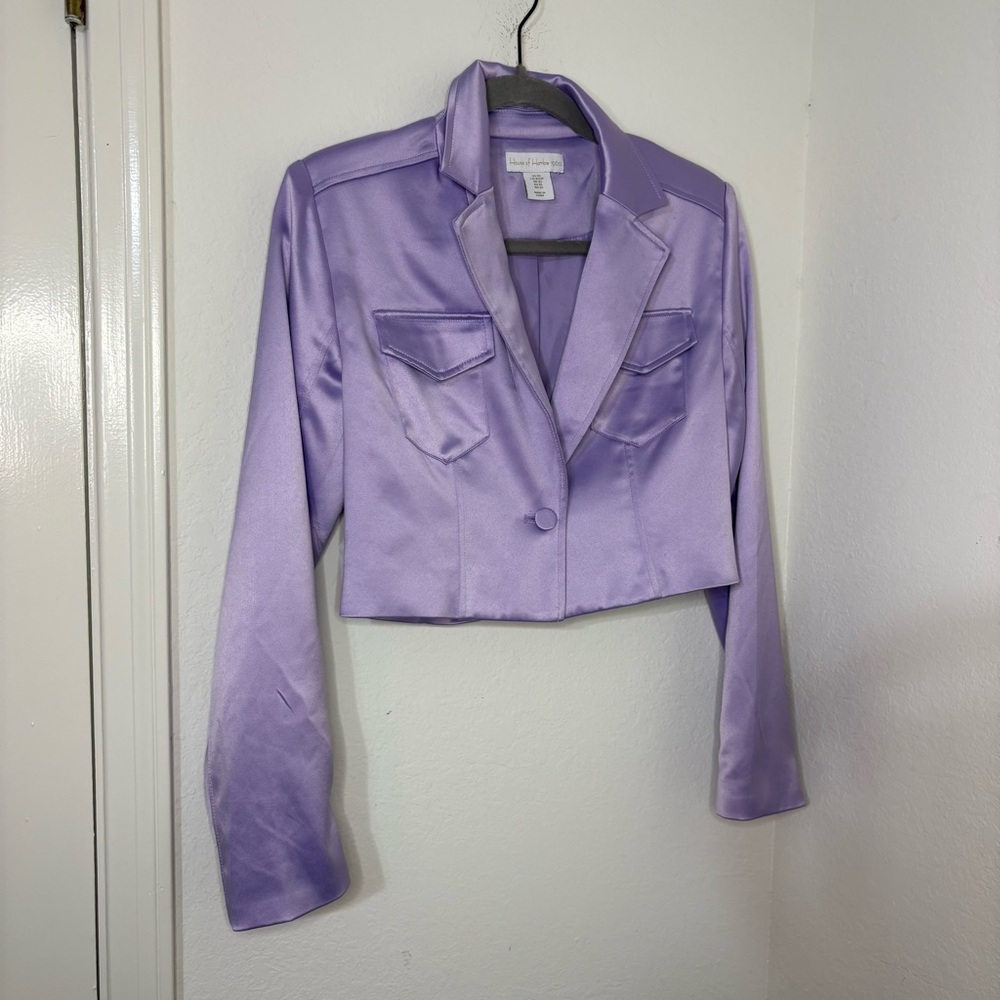 House of Harlow 1960 Gianna Cropped Satin Blazer in lilac - Picture 2 of 10